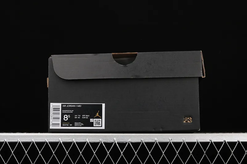 All categories Air Jordan Jordan series basketball shoes Air Jordan 1 Mid Air Jordan 1 Mid AJ1 Joe 1 mid-top white, yellow and blue color 554724-131